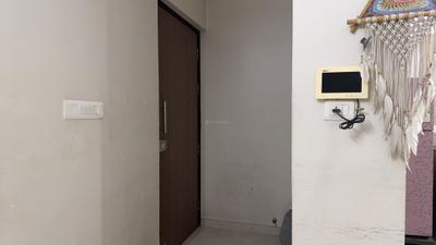 Image of 800 Sq.ft 1.5 BHK Apartment / Flat for rent in Dosti West County Phase 4 Dosti Pine, Thane West, Thane for Rs. 29500