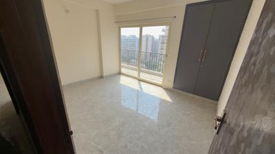 Bedroom Image of 1300 Sq.ft 2.5 BHK Apartment / Flat for sale in Panchsheel Wellington, Crossings Republik Ghaziabad for Rs. 12000000