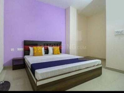 Bedroom Image of Kalra Hotel &amp; PG in Lohgarh, Zirakpur