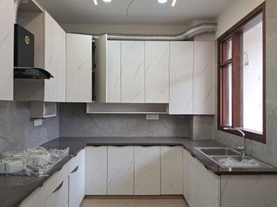 Kitchen Image of 1800 Sq.ft 3 BHK Builder Floor for sale in Paschim Vihar New Delhi for Rs. 42500000
