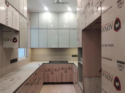 Kitchen Image of 2100 Sq.ft 4 BHK Builder Floor for rent in Vasant Vihar New Delhi for Rs. 350000