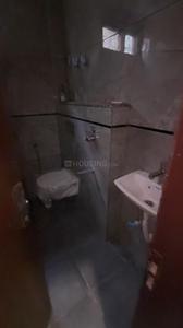Bathroom Image of 950 Sq.ft 2 BHK Apartment / Flat for sale in Pochanpur Colony New Delhi for Rs. 6000000