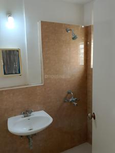 Bathroom Image of 1221 Sq.ft 3 BHK Apartment / Flat for sale in DLF Woodland Heights, Bommasandra Bengaluru for Rs. 7500000