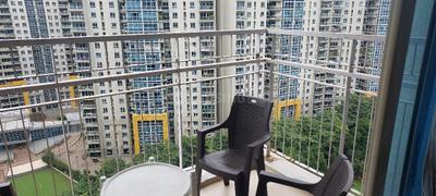 Balcony Image of 1405 Sq.ft 2 BHK Apartment / Flat for rent in Amanora Aspire Towers, Hadapsar Pune for Rs. 55000