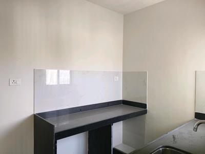 Kitchen Image of 611 Sq.ft 1 BHK Apartment / Flat for sale in Runwal Gardens Phase I, Dombivli East Thane for Rs. 4500000