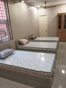 Bedroom Image of Den PG for Ladies in Koyambedu, Chennai