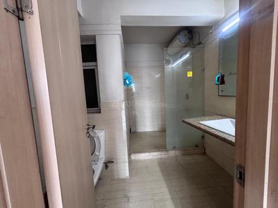 Bathroom Image of 1929 Sq.ft 3 BHK Apartment / Flat for rent in DLF New Town Heights 1, Sector 86 Gurgaon for Rs. 35000