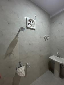 Bathroom Image of 1650 Sq.ft 2 BHK Independent House for rent in Krishna Nagar Lucknow for Rs. 13000