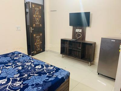 Bedroom Image of 600 Sq.ft 1 RK Independent House for rent in DLF Phase 3 Gurgaon for Rs. 11000