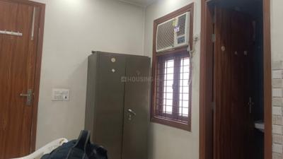 Bedroom Image of 318 Sq.ft 1 RK Builder Floor for rent in Patel Nagar New Delhi for Rs. 14000