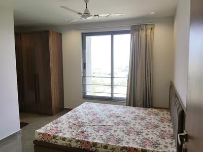 Bedroom Image of 1890 Sq.ft 3 BHK Apartment / Flat for rent in Jagatpur Ahmedabad for Rs. 43000
