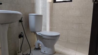 Image of 1040 Sq.ft 2 BHK Apartment / Flat for rent in Logix Blossom County, Sector 137, Noida for Rs. 28000