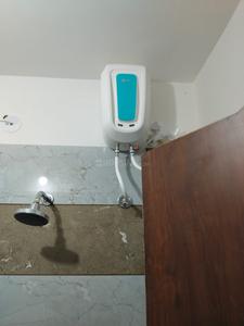 Bathroom Image of 450 Sq.ft 1 BHK Builder Floor for rent in Mahalakshmi Nagar Indore for Rs. 17000