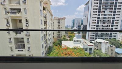 Living Room Image of 2500 Sq.ft 3 BHK Penthouse for sale in Mountain View Cooprative Housing Society, Shivaji Nagar Pune for Rs. 32000000