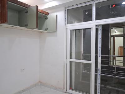 Bedroom Image of 1000 Sq.ft 2 BHK Apartment / Flat for sale in Capital Metro Height, Sector 72 Noida for Rs. 4100000