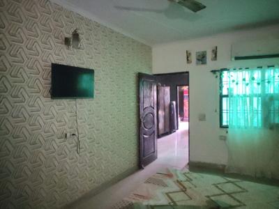 Bedroom Image of 1350 Sq.ft 3 BHK Builder Floor for sale in Sector 49 Faridabad for Rs. 9000000