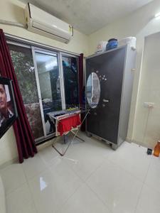 Bedroom Image of 410 Sq.ft 1 BHK Apartment / Flat for rent in Kandivali East Mumbai for Rs. 27000