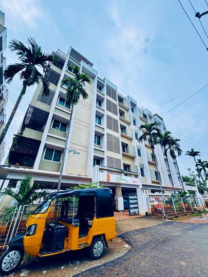 Sri shanthi signature Main Image 1