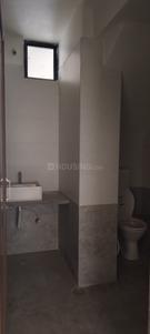 Bathroom Image of 1450 Sq.ft 3 BHK Independent House for rent in V K Comfort Lush Green Villa, Ayodhya Bypass Bhopal for Rs. 20000