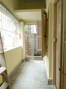 Bedroom One Image of 750 Sq.ft 2 BHK Builder Floor for rent in Jodhpur Park Kolkata for Rs. 12000