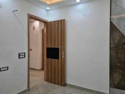 Bedroom Image of 800 Sq.ft 3 BHK Apartment / Flat for sale in Dwarka Mor New Delhi for Rs. 5500000
