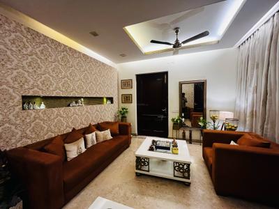 Living Room Image of 2500 Sq.ft 3 BHK Builder Floor for sale in Greater Kailash New Delhi for Rs. 90000000