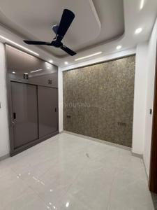 Hall Image of 1050 Sq.ft 2 BHK Apartment / Flat for sale in Sector 76 Noida for Rs. 5000000