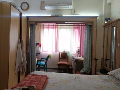 Bedroom Image of 1780 Sq.ft 3 BHK Apartment / Flat for sale in Golmohar Apartment, Camp Pune for Rs. 16000000