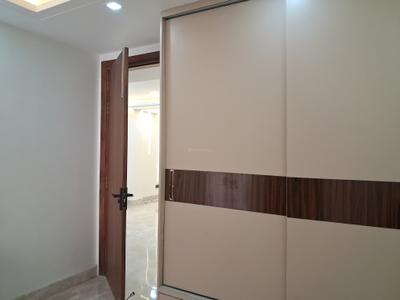 Bedroom Image of 1350 Sq.ft 3 BHK Builder Floor for sale in Paschim Vihar New Delhi for Rs. 25000000
