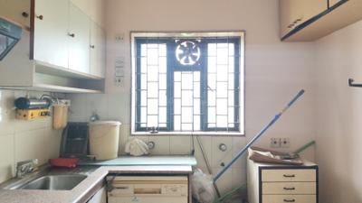 Kitchen Image of 1010 Sq.ft 2 BHK Apartment / Flat for sale in Goregaon East Mumbai for Rs. 12500000