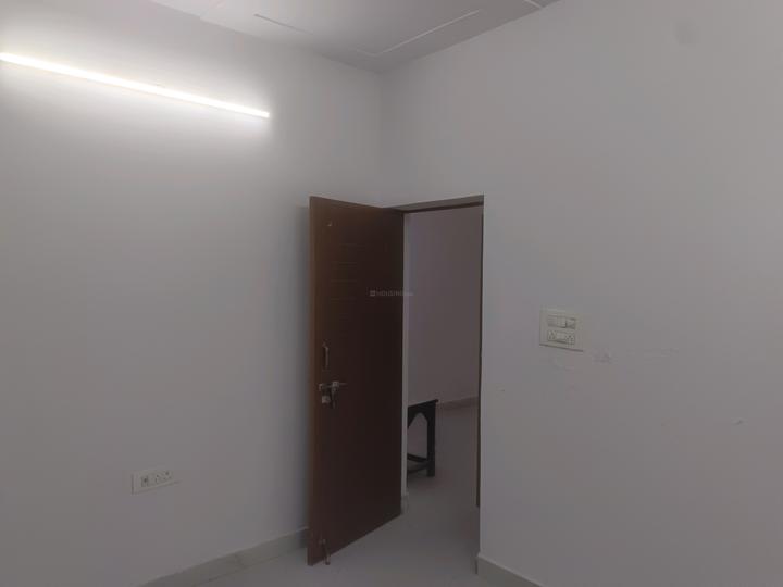 Dakshini Pitampura, Pitampura Bedroom One 1