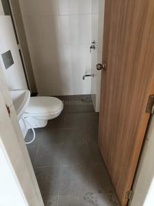 Bathroom Image of 800 Sq.ft 1.5 BHK Apartment / Flat for sale in Godrej Emerald, Thane West Thane for Rs. 9500000