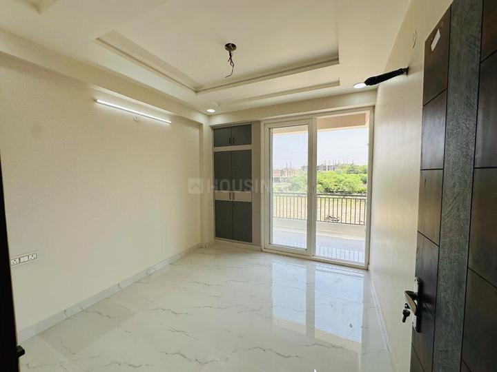 1223 Sqft 3 BHK Flat for sale in R R Heights Mansarovar Extension