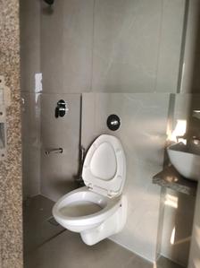 Common Bathroom Image of 750 Sq.ft 2 BHK Apartment / Flat for sale in Gurukrupa Marina Enclave Wings Q And R With Kindergarten Phase IV, Malad West Mumbai for Rs. 17000000