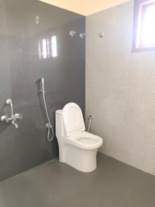 Common Bathroom Image of 500 Sq.ft 1 BHK Apartment / Flat for rent in Mallasandra, Hosakote Bengaluru for Rs. 9500