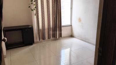 Bedroom Image of 750 Sq.ft 2 BHK Apartment / Flat for rent in Nirvana Lifecity, Lohegaon Pune for Rs. 20000