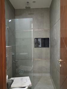 Common Bathroom Image of 1350 Sq.ft 3 BHK Builder Floor for sale in Paschim Vihar New Delhi for Rs. 27500000