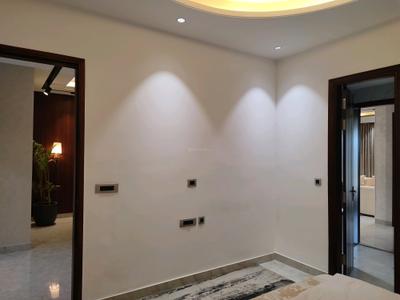 Bedroom Image of 2500 Sq.ft 4 BHK Builder Floor for sale in Ansal Versalia, Sector 67 Gurgaon for Rs. 25000000