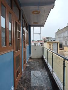 Balcony Image of 909 Sq.ft 3 BHK Builder Floor for rent in Aya Nagar New Delhi for Rs. 16000