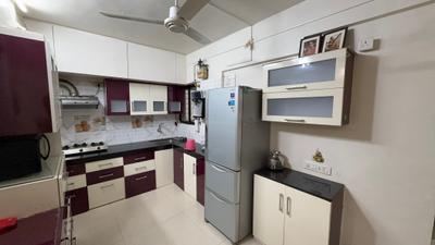 Kitchen Image of 990 Sq.ft 2 BHK Apartment / Flat for rent in Kothrud Pune for Rs. 46000