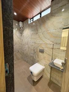 Bathroom Image of 450 Sq.ft 1 BHK Builder Floor for rent in Nipania Indore for Rs. 19999