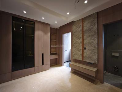 Bedroom Image of 900 Sq.ft 2 BHK Builder Floor for rent in Kirti Nagar New Delhi for Rs. 38000