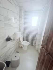 Bathroom Image of 1440 Sq.ft 3 BHK Apartment / Flat for sale in Bodakdev Ahmedabad for Rs. 7500000