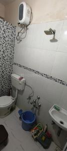 Bathroom Image of 850 Sq.ft 1 BHK Apartment / Flat for rent in Signature Vrajdham 2, Ujala Circle Ahmedabad for Rs. 19500