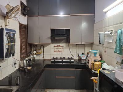 Kitchen Image of 900 Sq.ft 2 BHK Builder Floor for sale in Patel Nagar New Delhi for Rs. 9000000