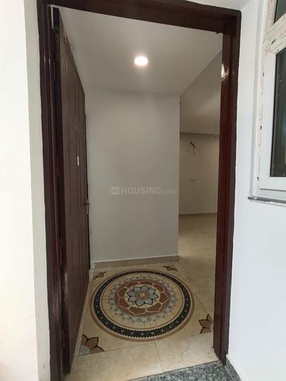 Motia Platinum Floors Main Image 1