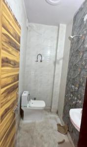 Image of 600 Sq.ft 1 BHK Builder Floor for rent in Patel Nagar, New Delhi for Rs. 18750