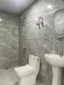 Common Bathroom Image of 1500 Sq.ft 3 BHK Apartment / Flat for sale in Venice Aspire, Noida Extension Greater Noida for Rs. 6305000