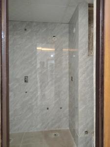 Common Bathroom Image of 1549 Sq.ft 3 BHK Apartment / Flat for sale in Multibrain Ultima 107, Sector 104 Noida for Rs. 9900100