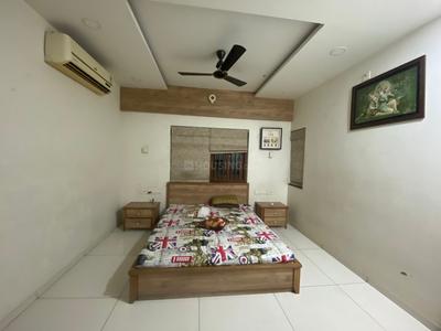 Bedroom Image of 3553 Sq.ft 5 BHK Independent House for sale in Nawa Para Bhavnagar for Rs. 40000000